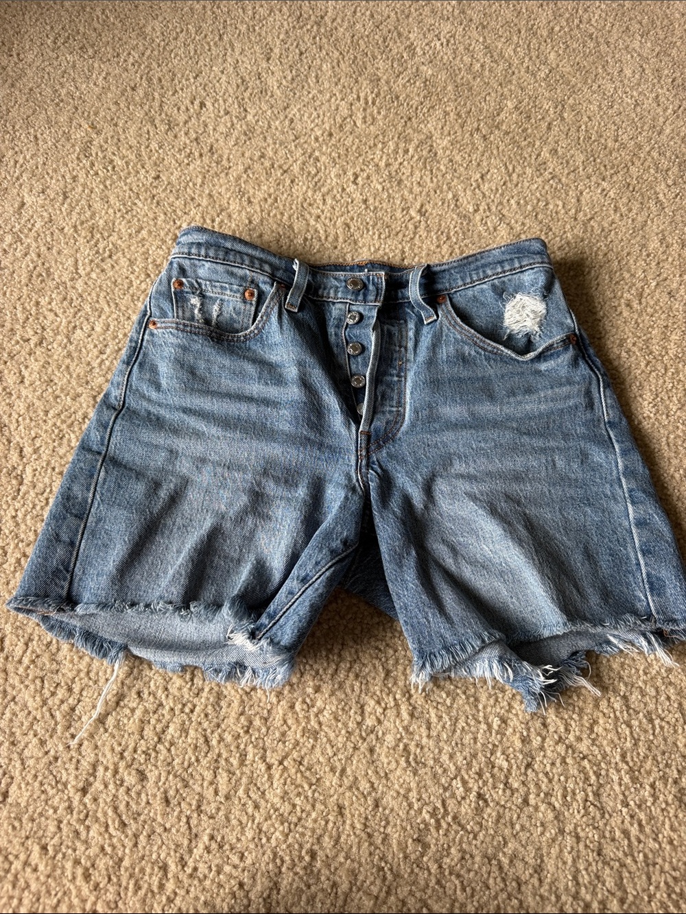 Levi's 501 shorts size 27